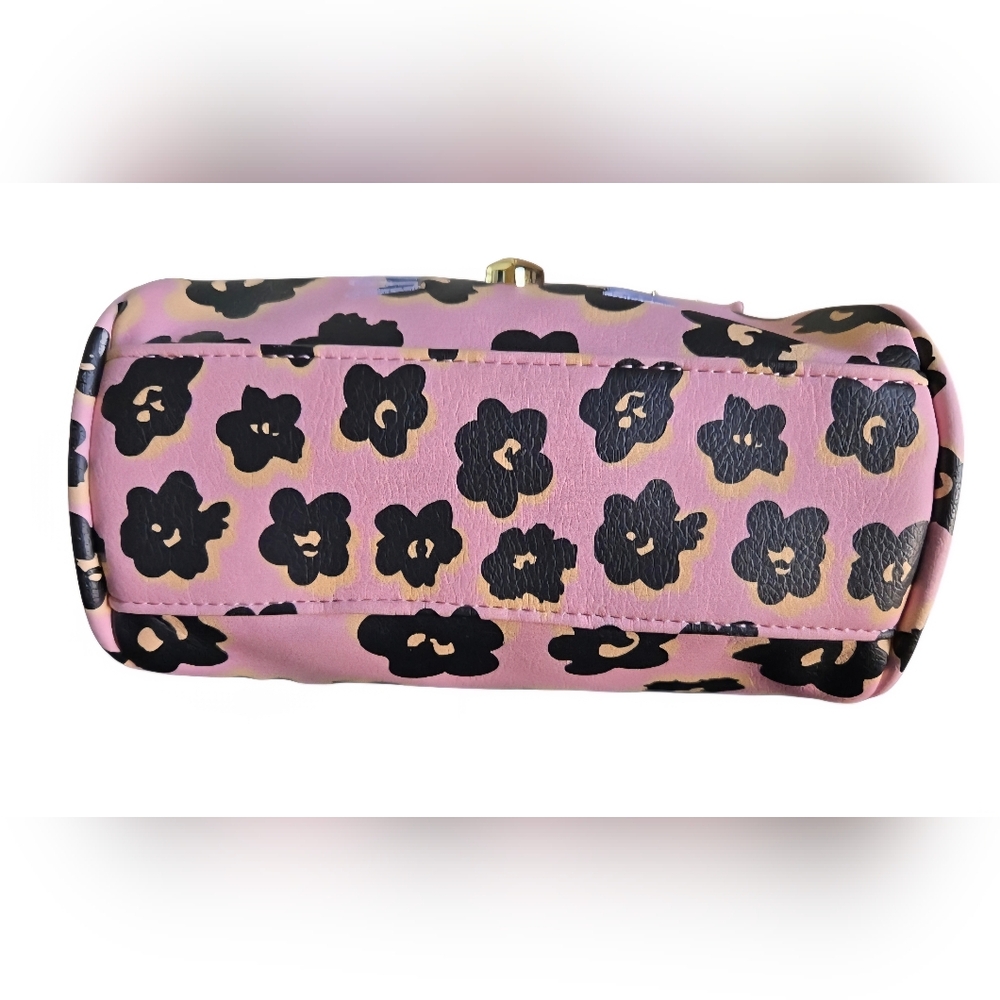 Betsey Johnson Cat Mini Bag in Pink and Black - Picture 5 of 10